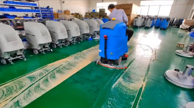 大埔2023年还在用人工的物业保洁不妨试试洗地机吧